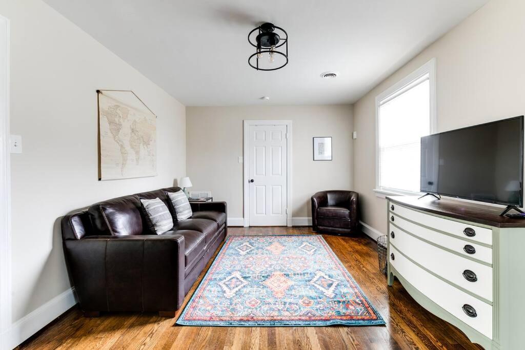 Rva Cottage Cozy & Spacious Near Downtown リッチモンド エクステリア 写真